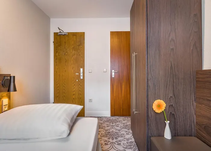 Signature Astoria Hotel
