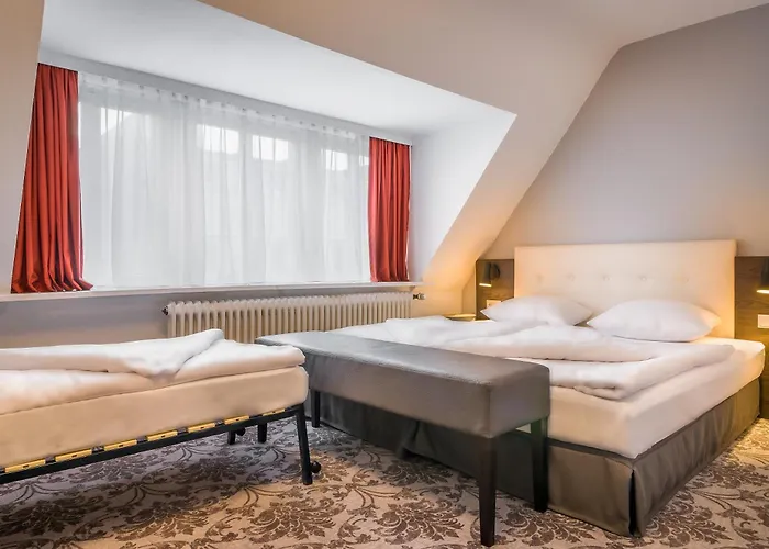 Signature Astoria