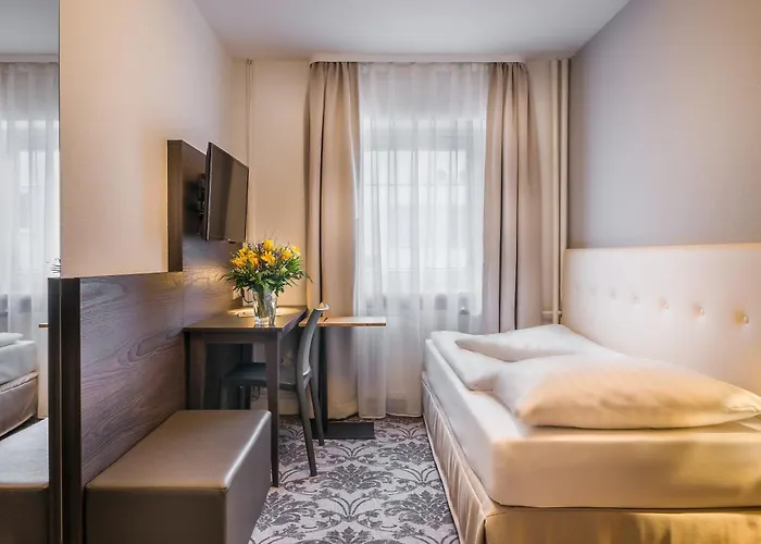 Hotel Signature Astoria 3*