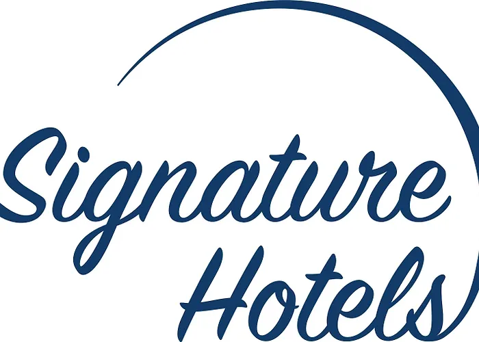 Signature Astoria Hotel 3*