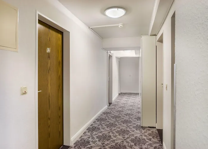 Signature Astoria Hotel