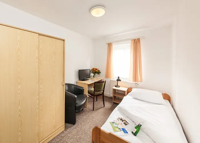 Signature Astoria Hotel 3*