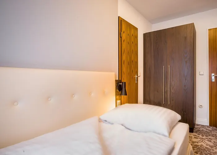 Hotel Signature Astoria